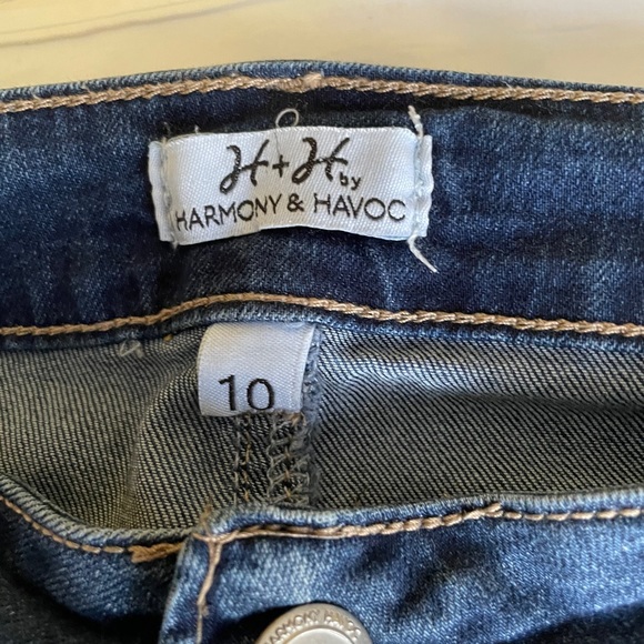 Harmony and Havoc ladies jeans 👖 - Picture 3 of 3
